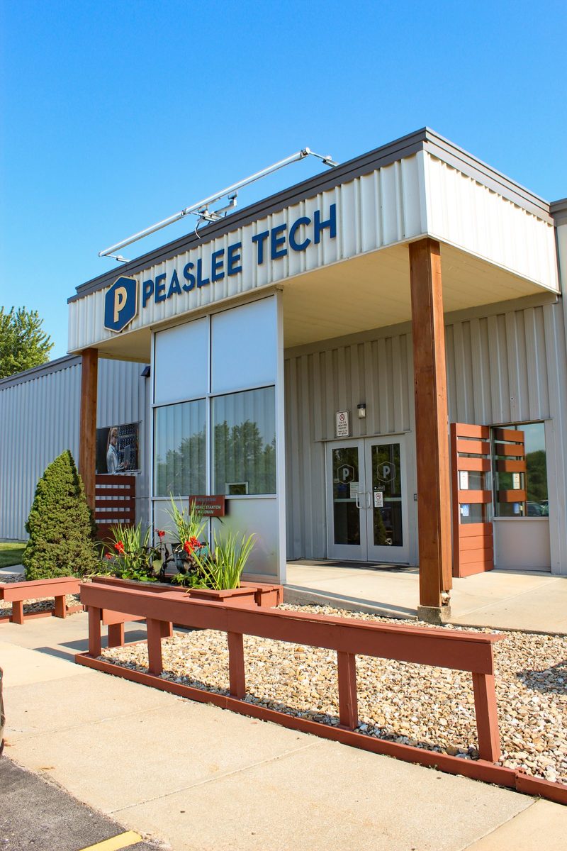 Students training at Peaslee Tech